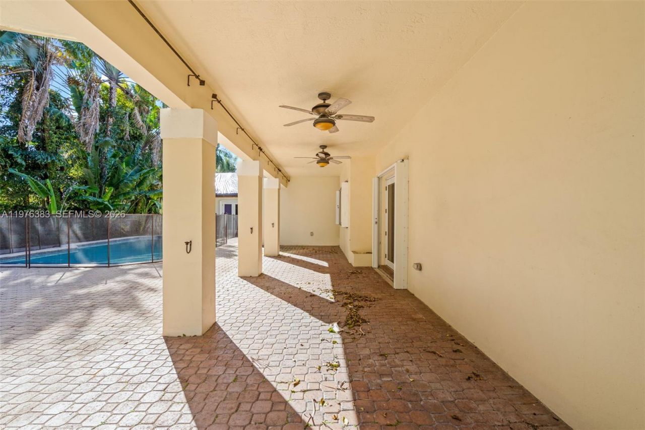 9930 SW 145th St , Miami, FL 33176 Photo