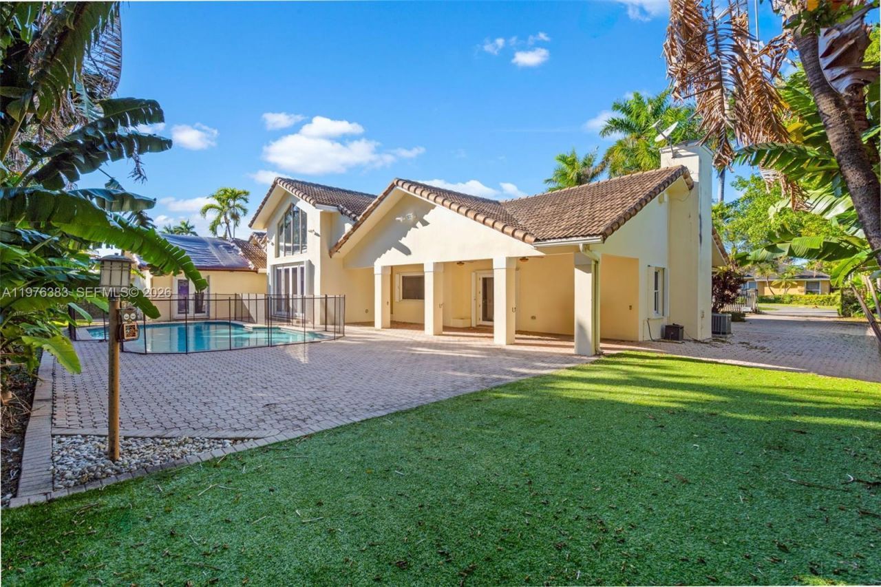 9930 SW 145th St , Miami, FL 33176 Photo