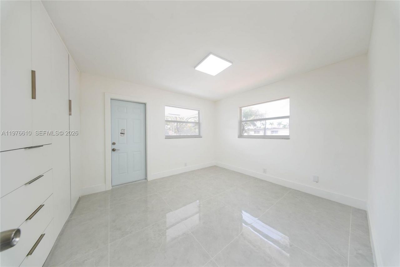 2458 Polk St , Unit 201, Hollywood, FL 33020 Photo