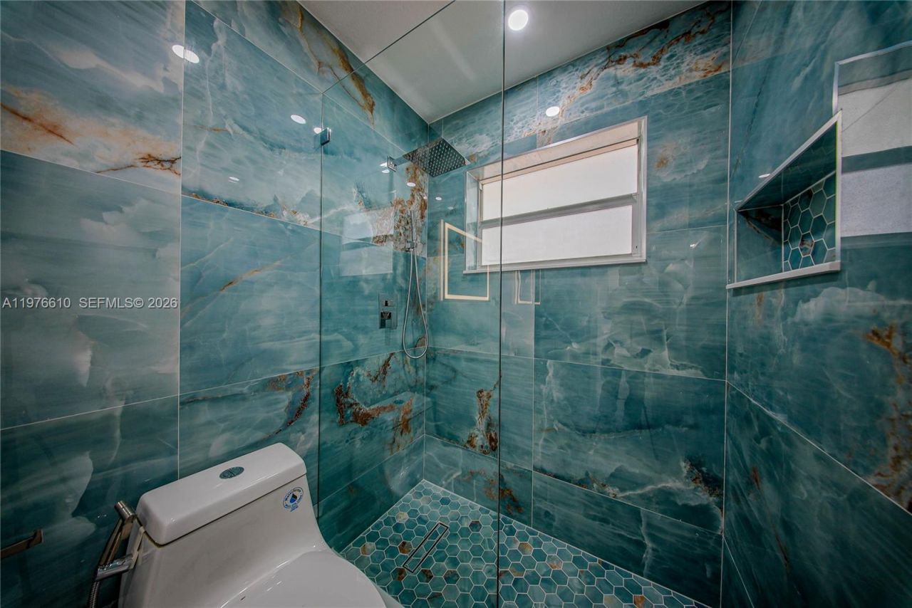 2458 Polk St , Unit 201, Hollywood, FL 33020 Photo