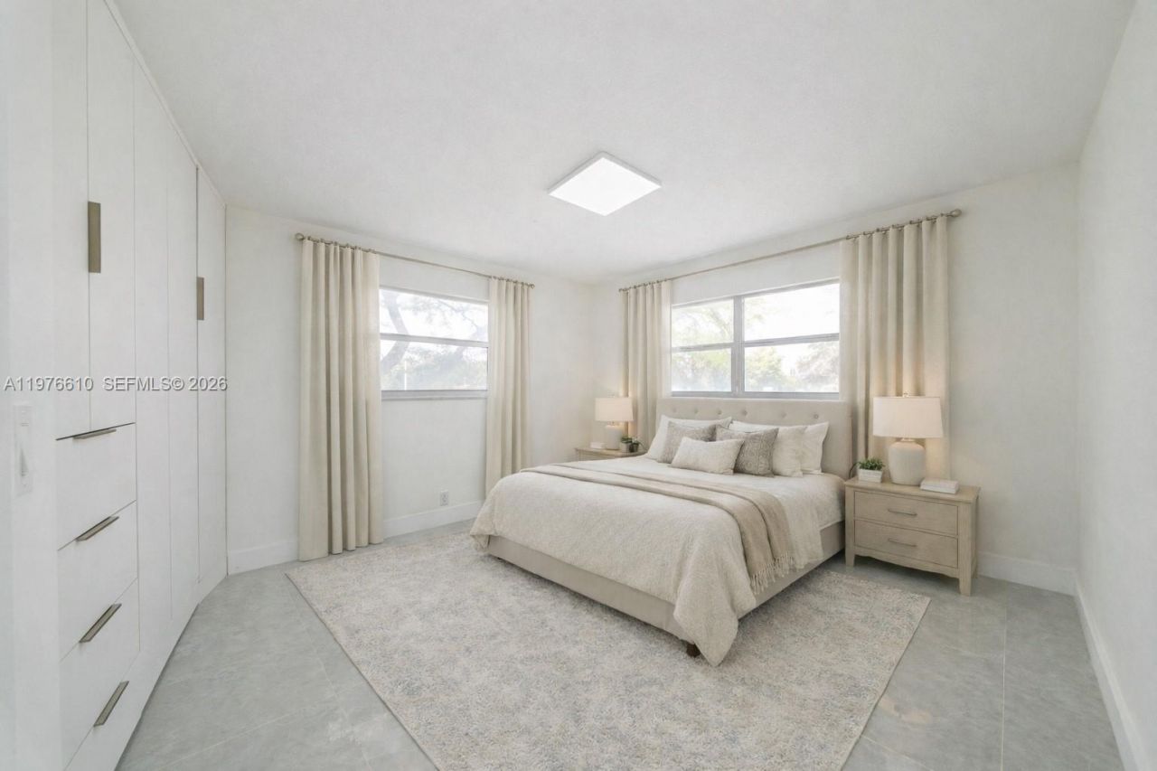 2458 Polk St , Unit 201, Hollywood, FL 33020 Photo