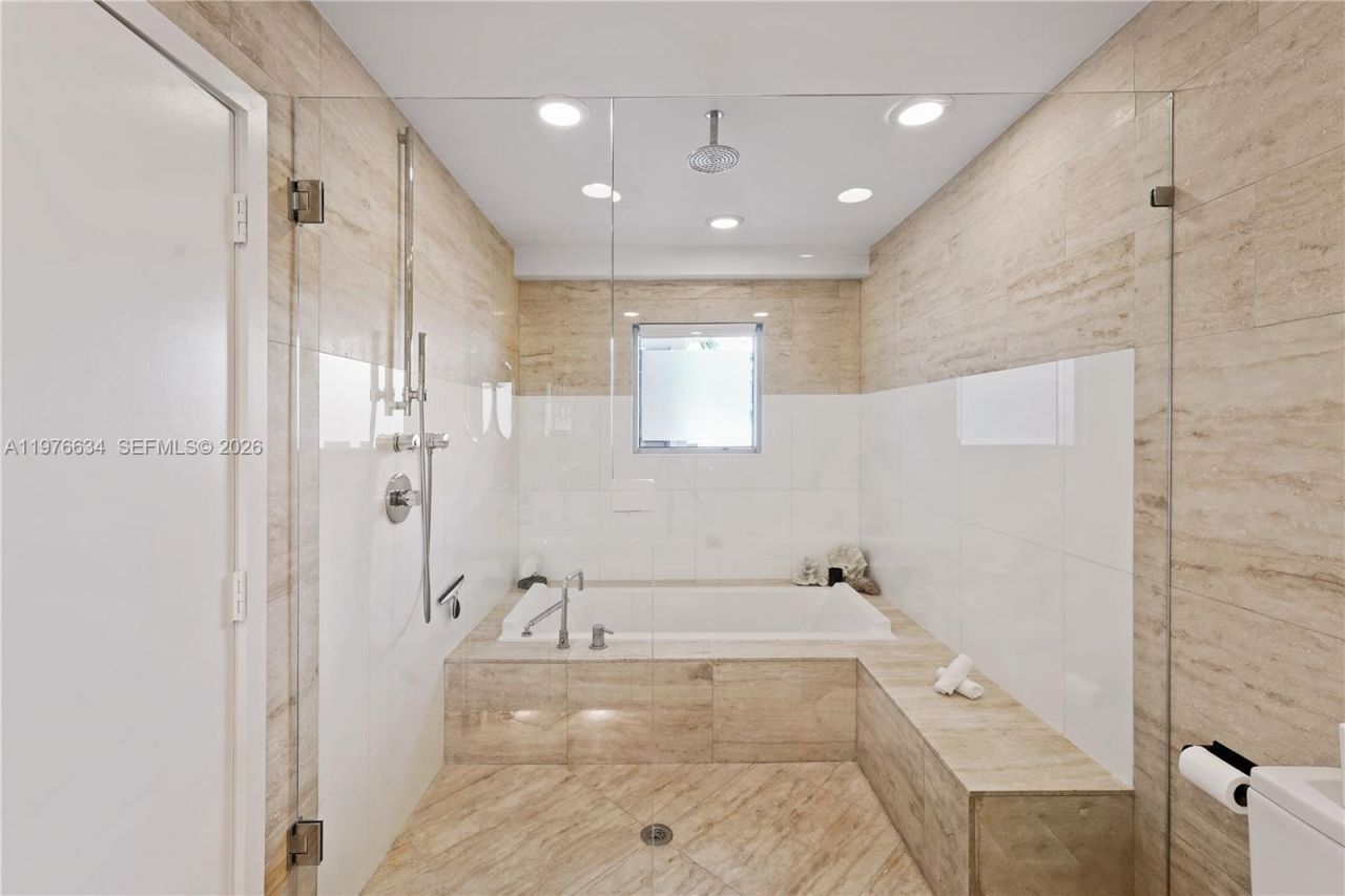 1491 Lincoln Ter , Unit 201, Miami Beach, FL 33139 Photo