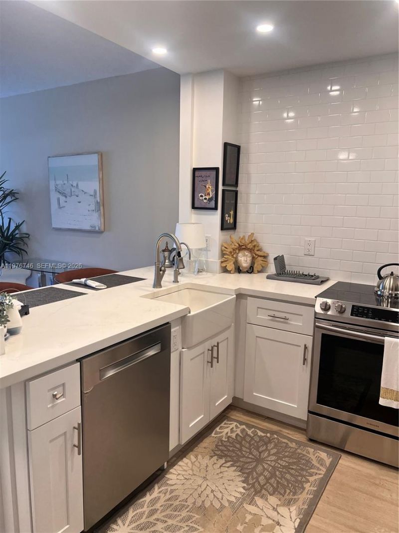 400 N Riverside Dr , Unit 410, Pompano Beach, FL 33062 Photo