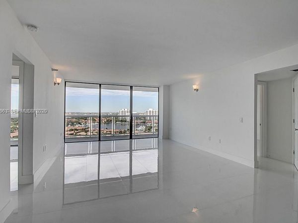 20505 E Country Club Dr, Unit 1931, Aventura, FL 33180