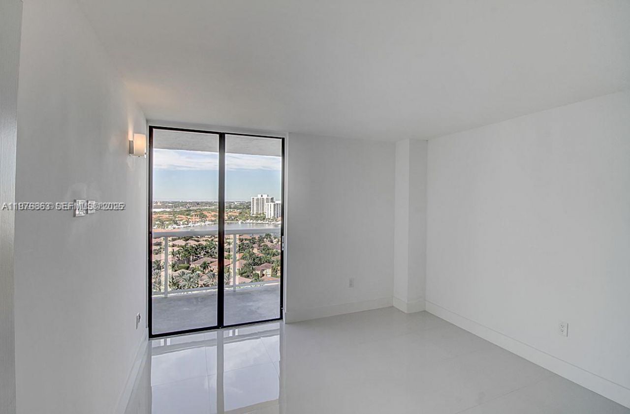 20505 E Country Club Dr , Unit 1931, Aventura, FL 33180 Photo