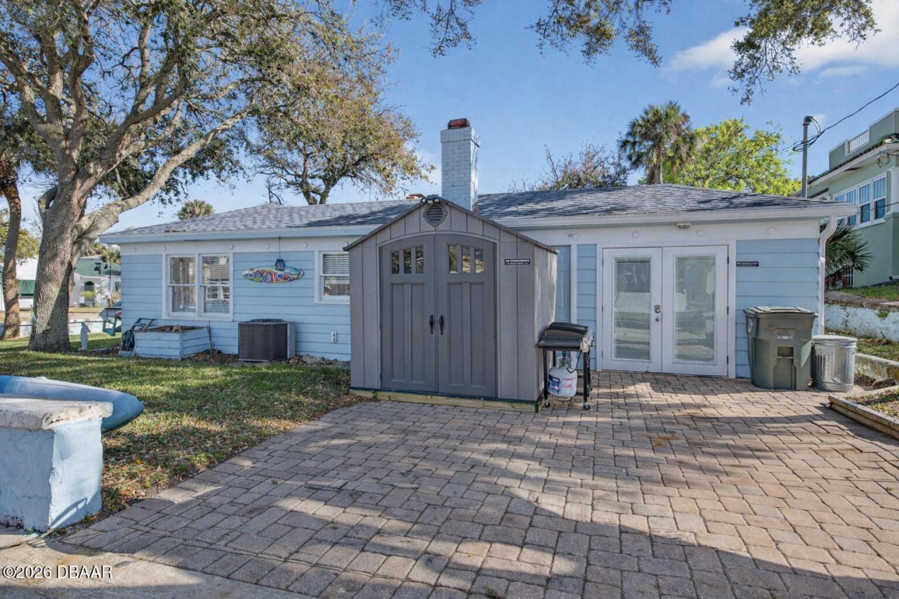 731 N Oleander Avenue, Daytona Beach, FL 32118 Photo