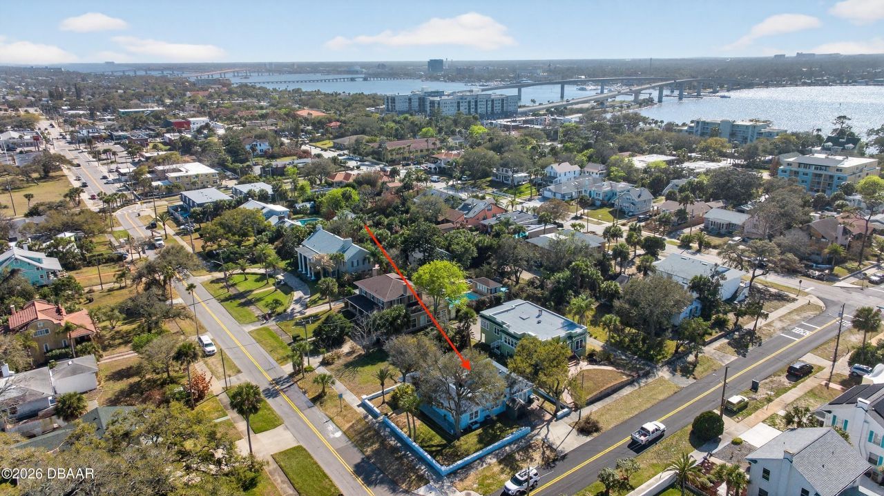731 N Oleander Avenue, Daytona Beach, FL 32118 Photo