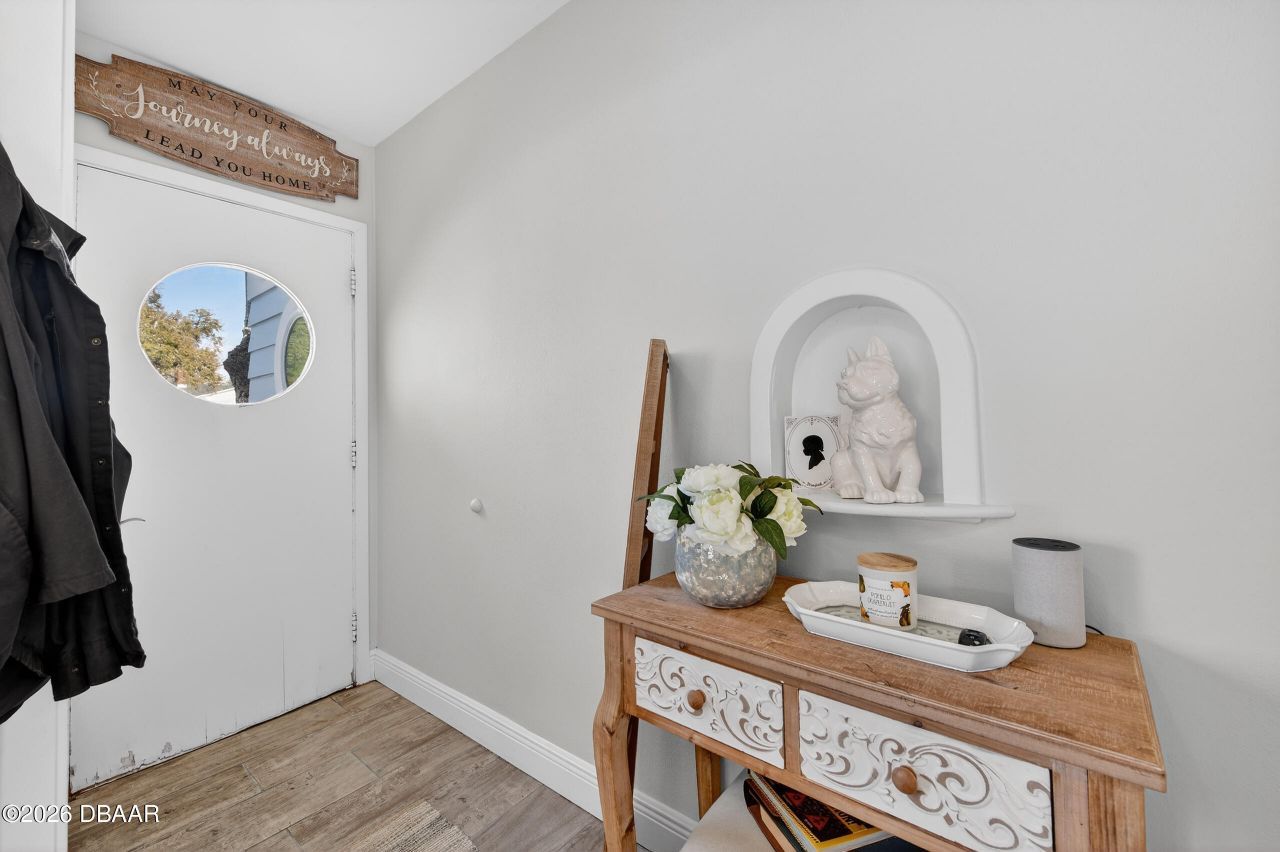 731 N Oleander Avenue, Daytona Beach, FL 32118 Photo