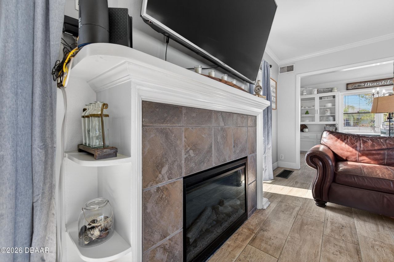 731 N Oleander Avenue, Daytona Beach, FL 32118 Photo