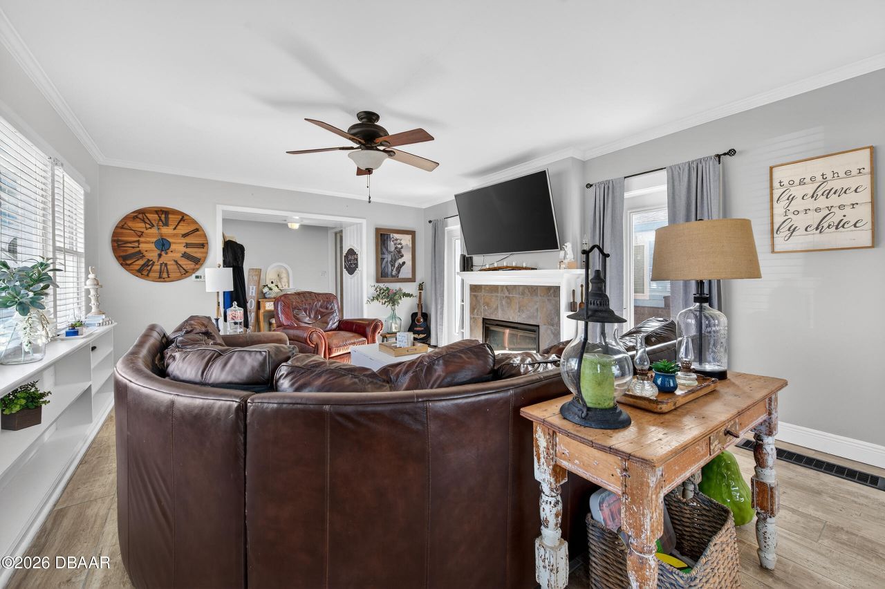 731 N Oleander Avenue, Daytona Beach, FL 32118 Photo