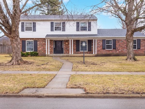 101 N Bellemont Road , Bloomington, IL 61701