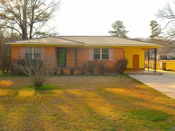 718 SW Owens Avenue, Attalla, AL 35954