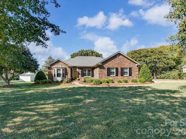 246 Canvasback Road, Mooresville, NC 28117