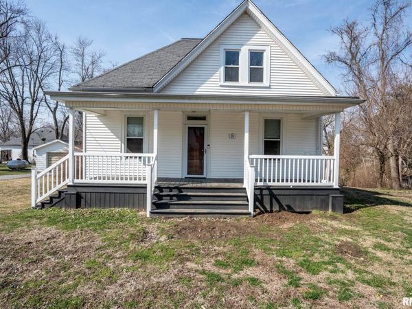 10 APPLE Street, Alto Pass, IL 62905