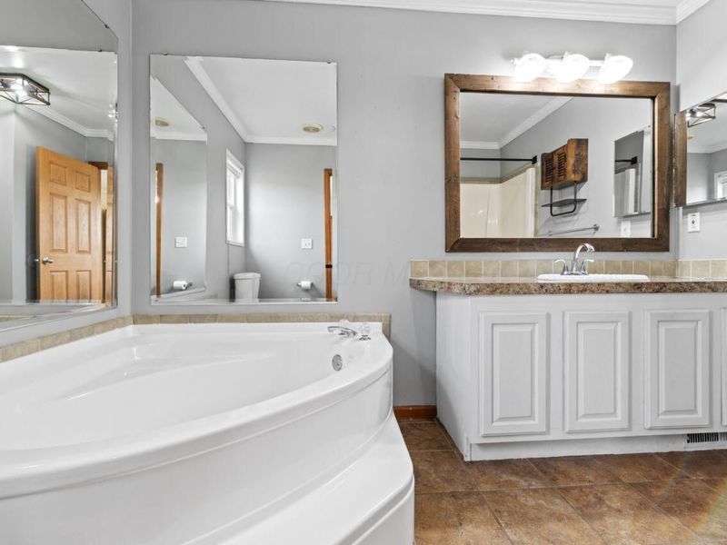 14690 West Street , Mount Sterling, OH 43143 Photo 36