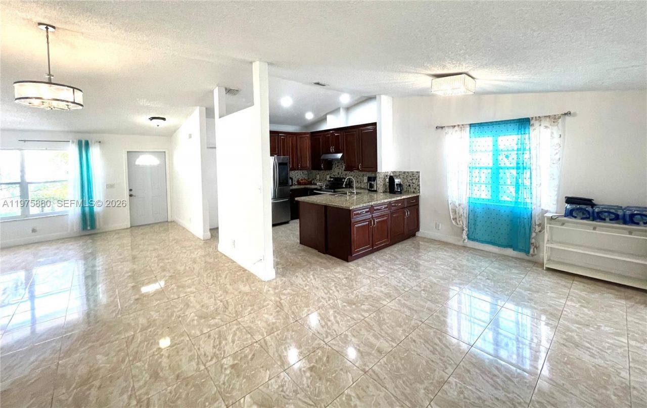 9604 NW 49th St , Sunrise, FL 33351 Photo