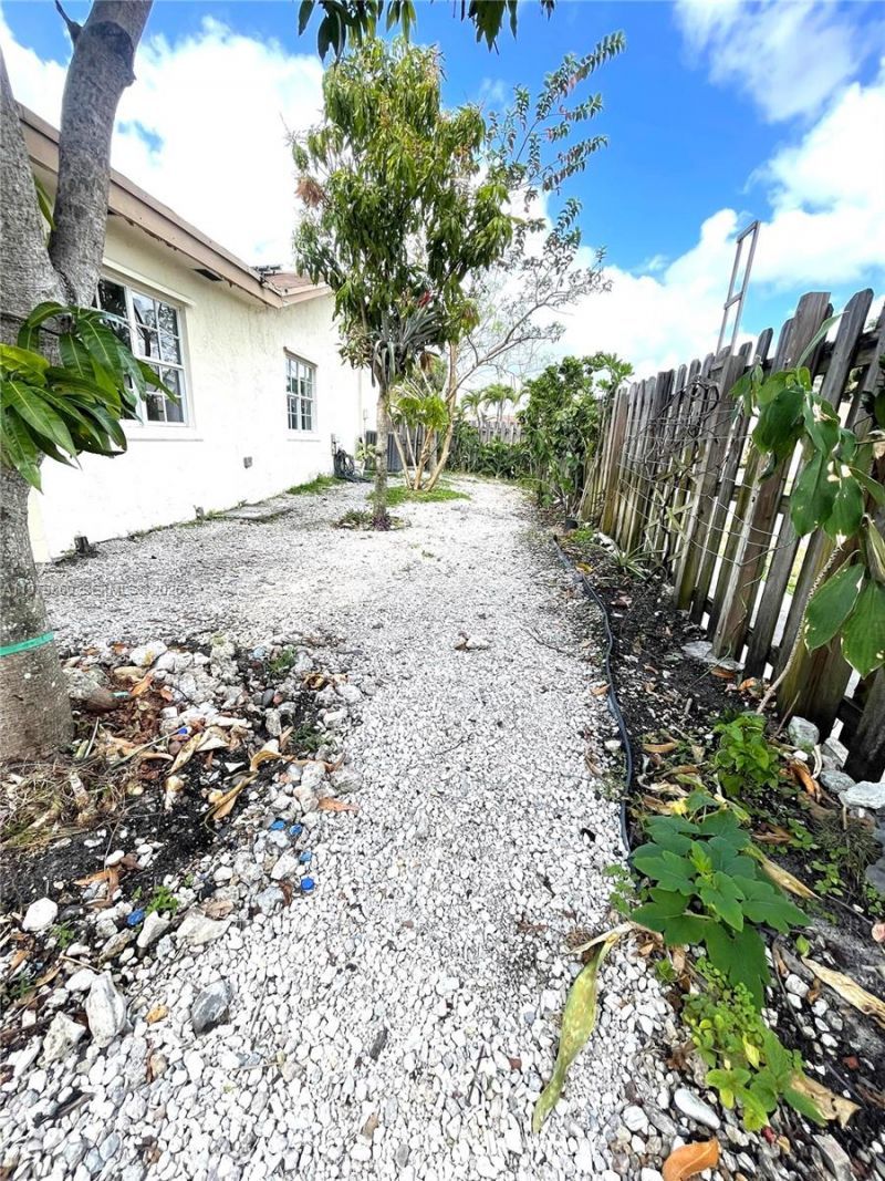 9604 NW 49th St , Sunrise, FL 33351 Photo