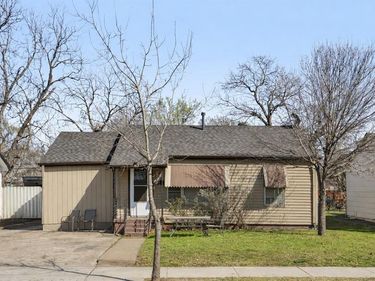 3737 Willing Avenue, Fort Worth, TX 76110