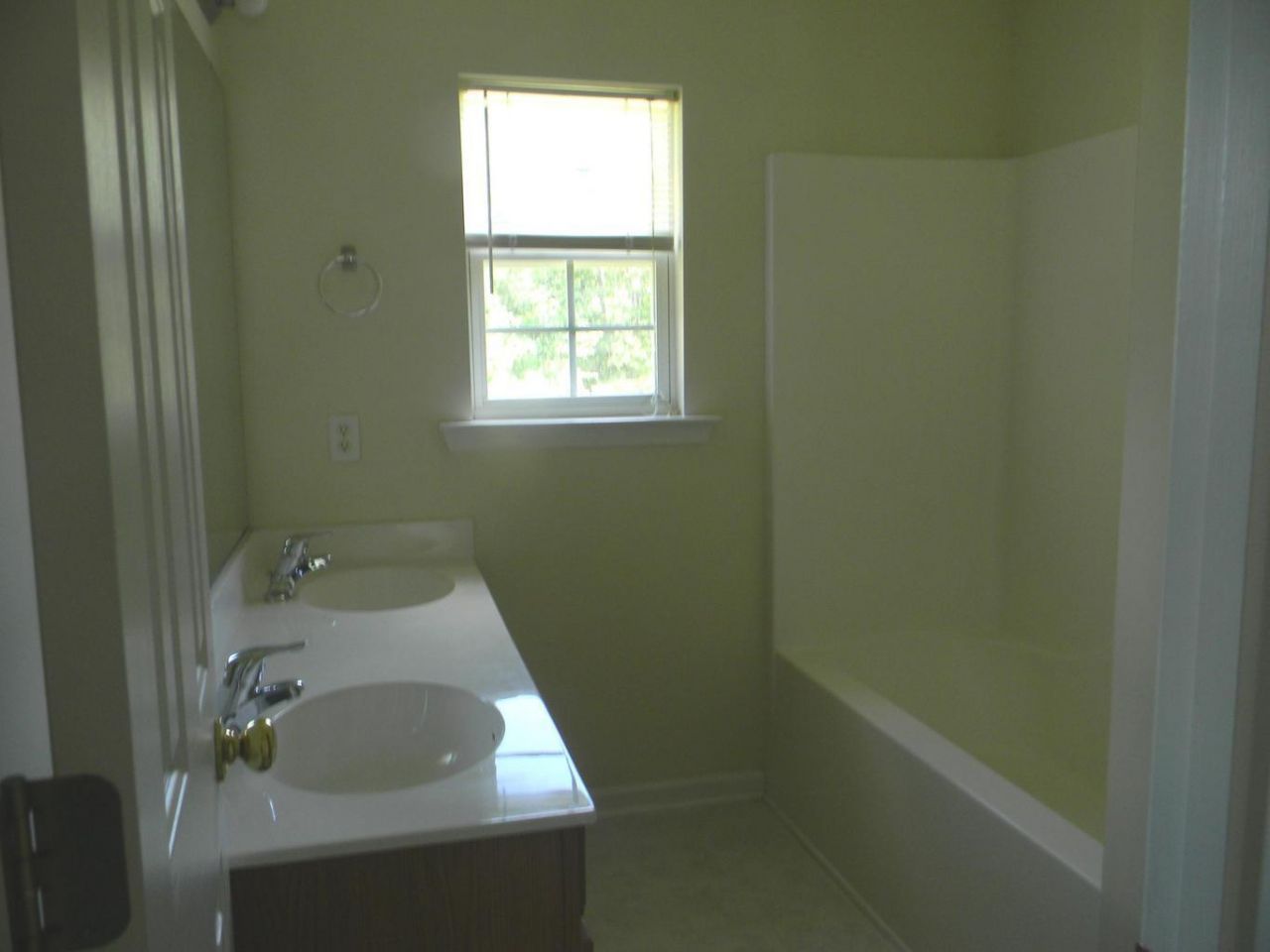 238 Everwood Court Photo 22