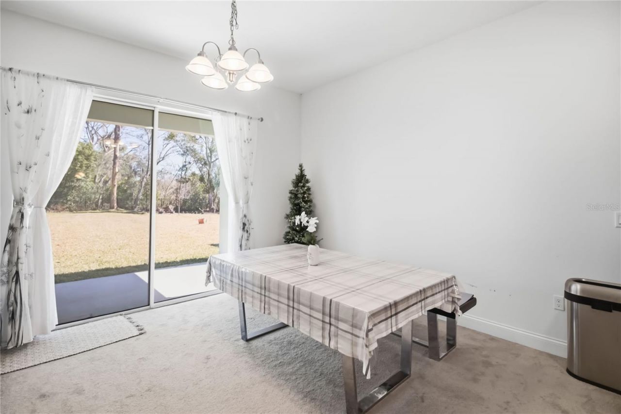 827 Dennis Avenue, Orlando, FL 32807 Photo