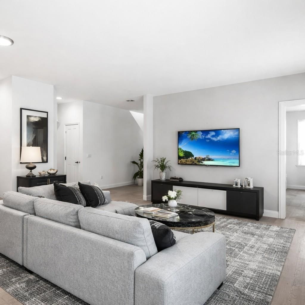 827 Dennis Avenue , Orlando, FL 32807 Photo