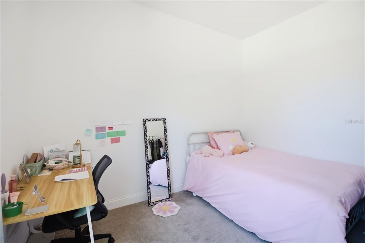 827 Dennis Avenue, Orlando, FL 32807 Photo
