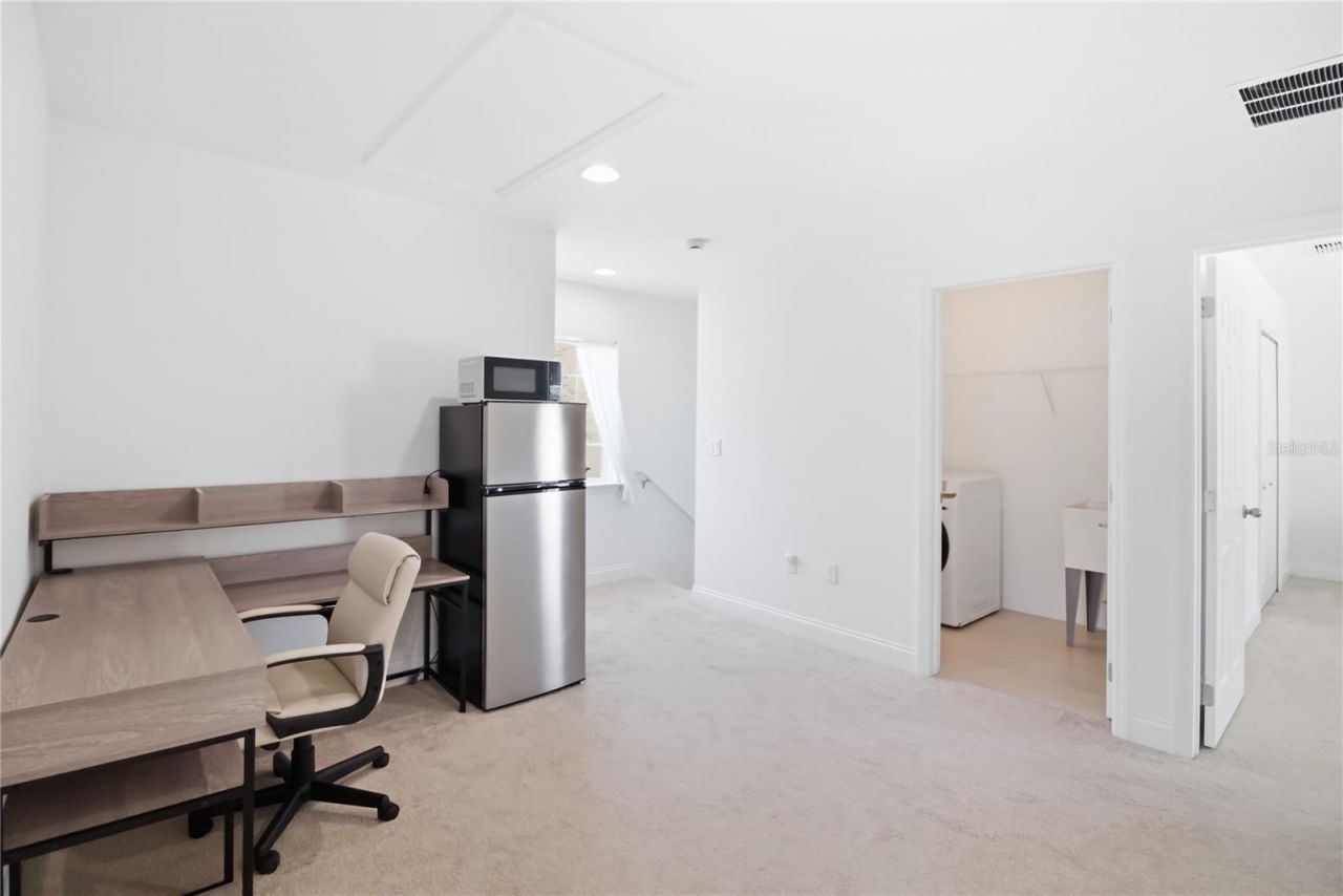 827 Dennis Avenue , Orlando, FL 32807 Photo