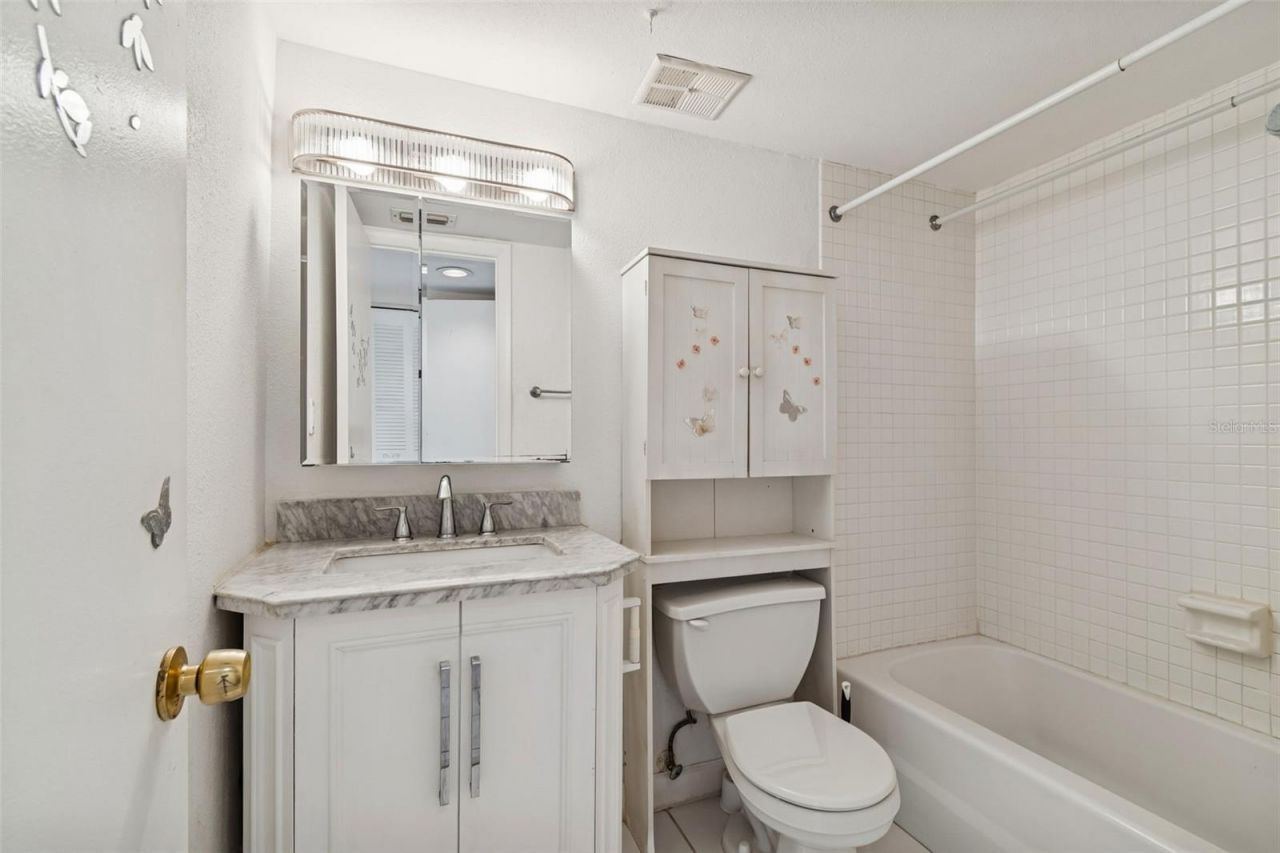 850 Village Lake Ter N, Unit 106, Saint Petersburg, FL 33716 Photo