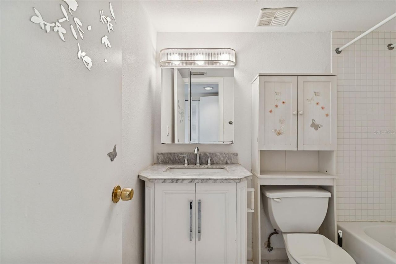 850 Village Lake Ter N, Unit 106, Saint Petersburg, FL 33716 Photo