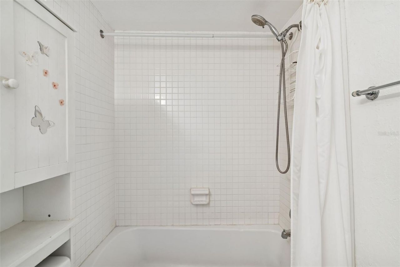 850 Village Lake Ter N, Unit 106, Saint Petersburg, FL 33716 Photo