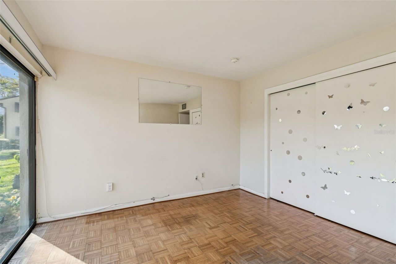 850 Village Lake Ter N, Unit 106, Saint Petersburg, FL 33716 Photo