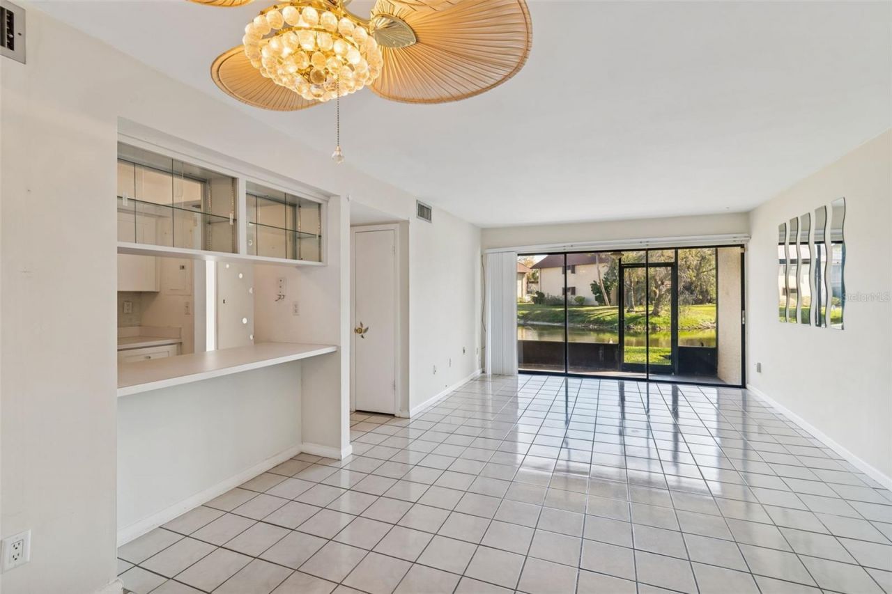 850 Village Lake Ter N, Unit 106, Saint Petersburg, FL 33716 Photo