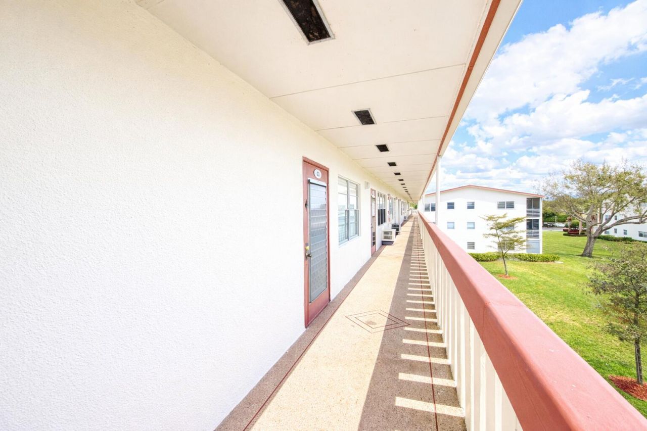 33 Preston A, Boca Raton, FL 33434 Photo