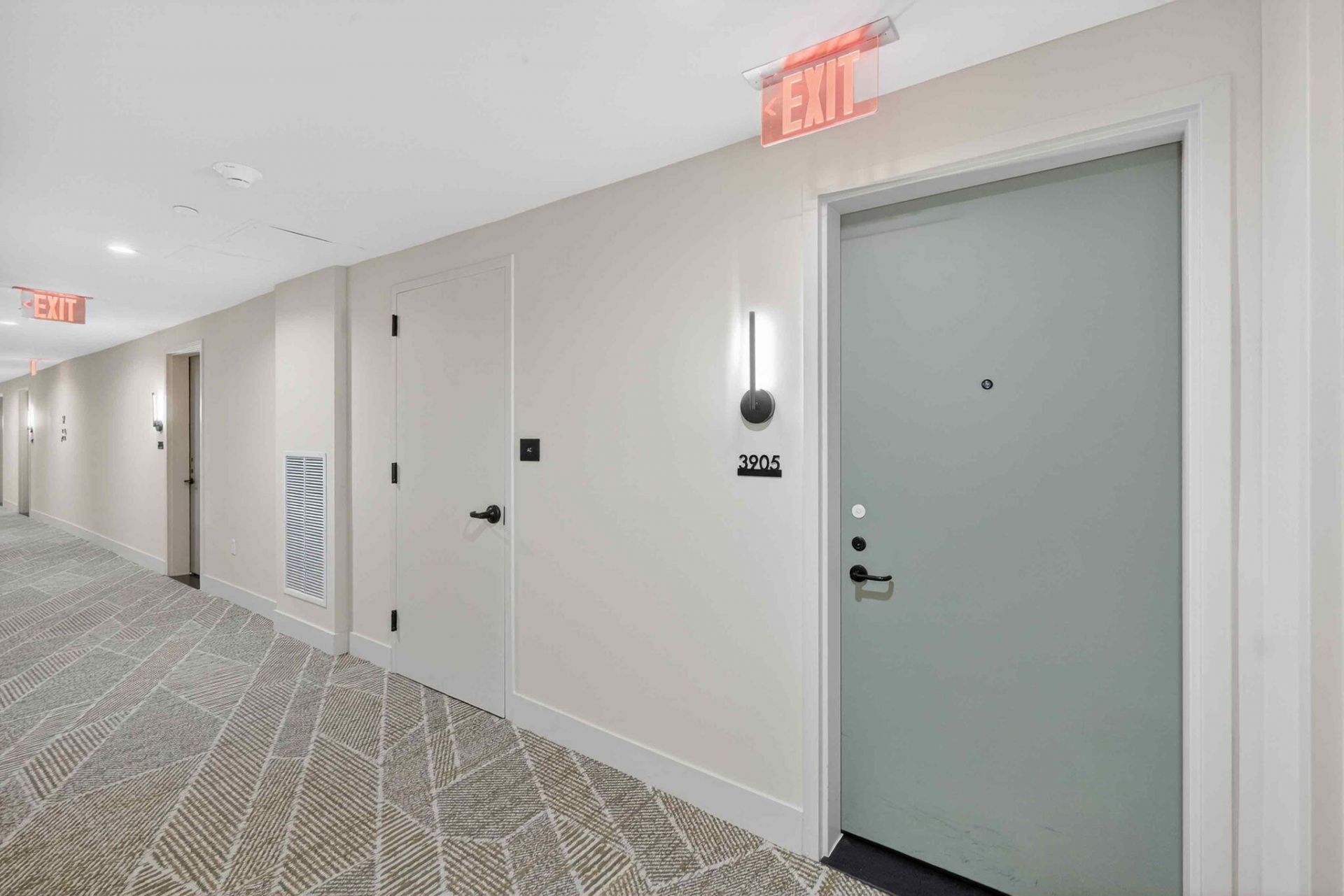 159 NE 6th Street, Unit 3905, Miami, FL 33132 Photo