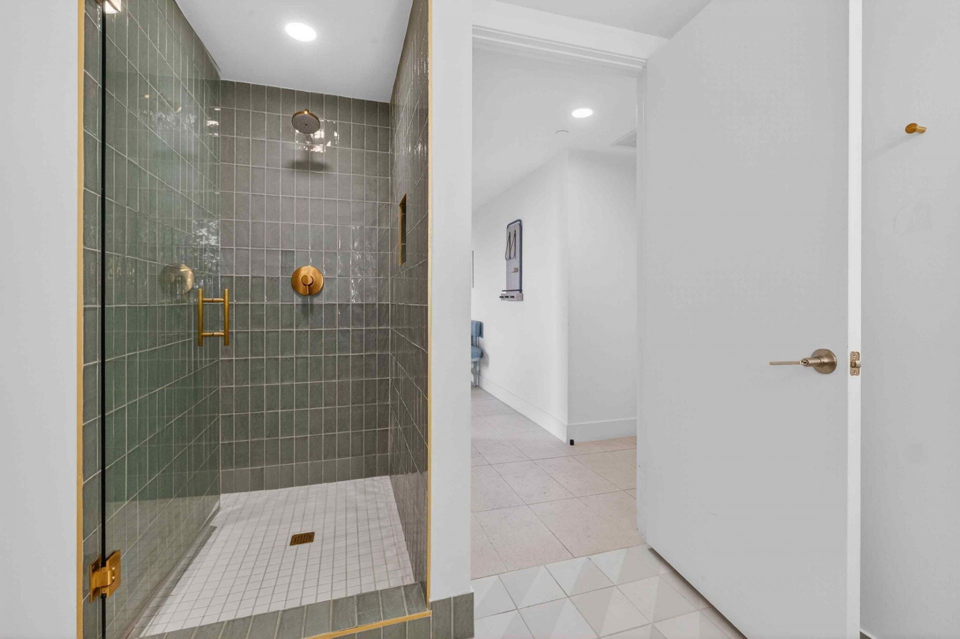 159 NE 6th Street, Unit 3905, Miami, FL 33132 Photo