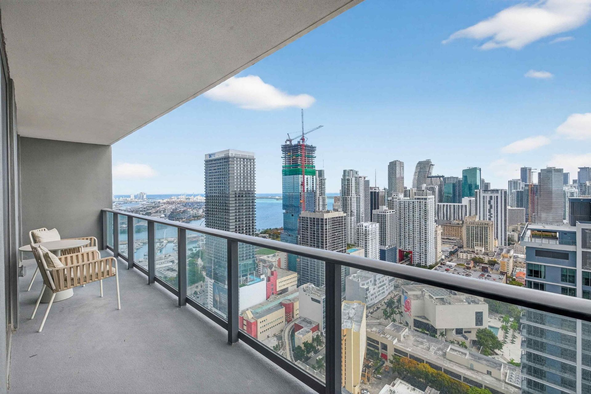 159 NE 6th Street, Unit 3905, Miami, FL 33132 Photo