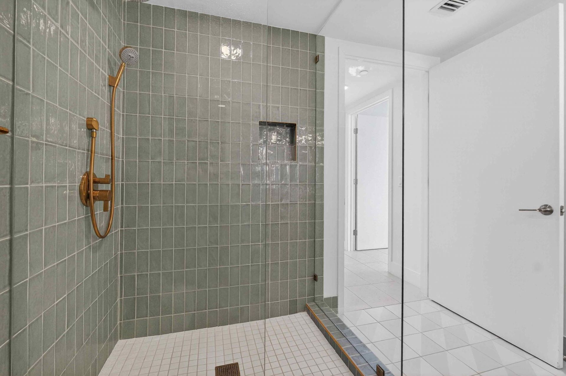 159 NE 6th Street, Unit 3905, Miami, FL 33132 Photo