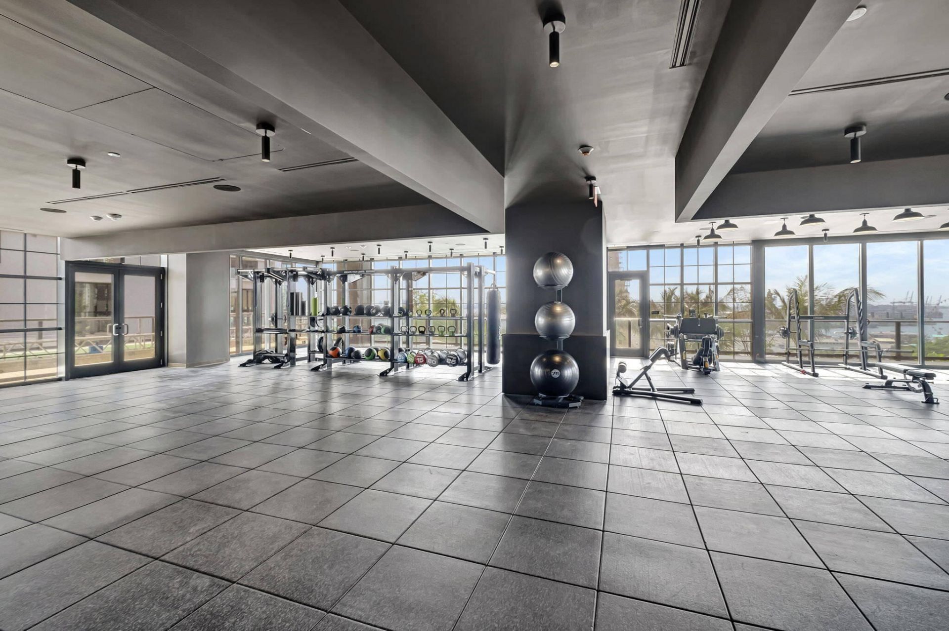 159 NE 6th Street, Unit 3905, Miami, FL 33132 Photo