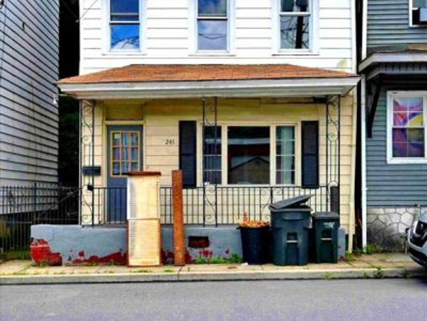 241 Peacock Street , Pottsville, PA 17901 Main Photo