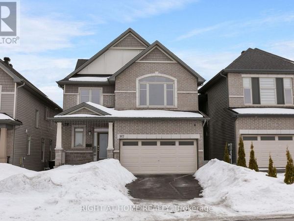 917 Littlerock Street , Ottawa, ON K1T0N2