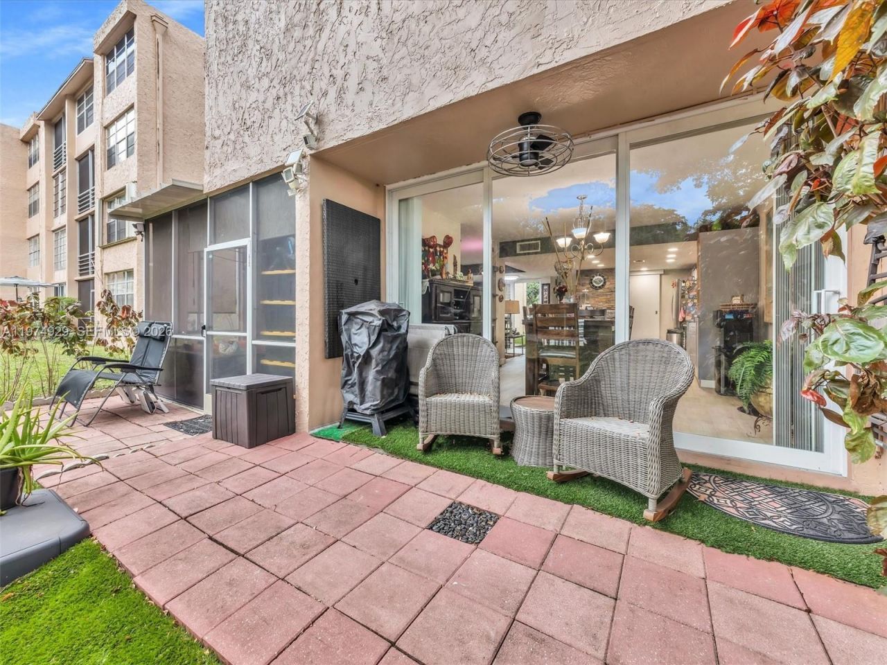 9410 Live Oak Pl , Unit 110, Davie, FL 33324 Photo