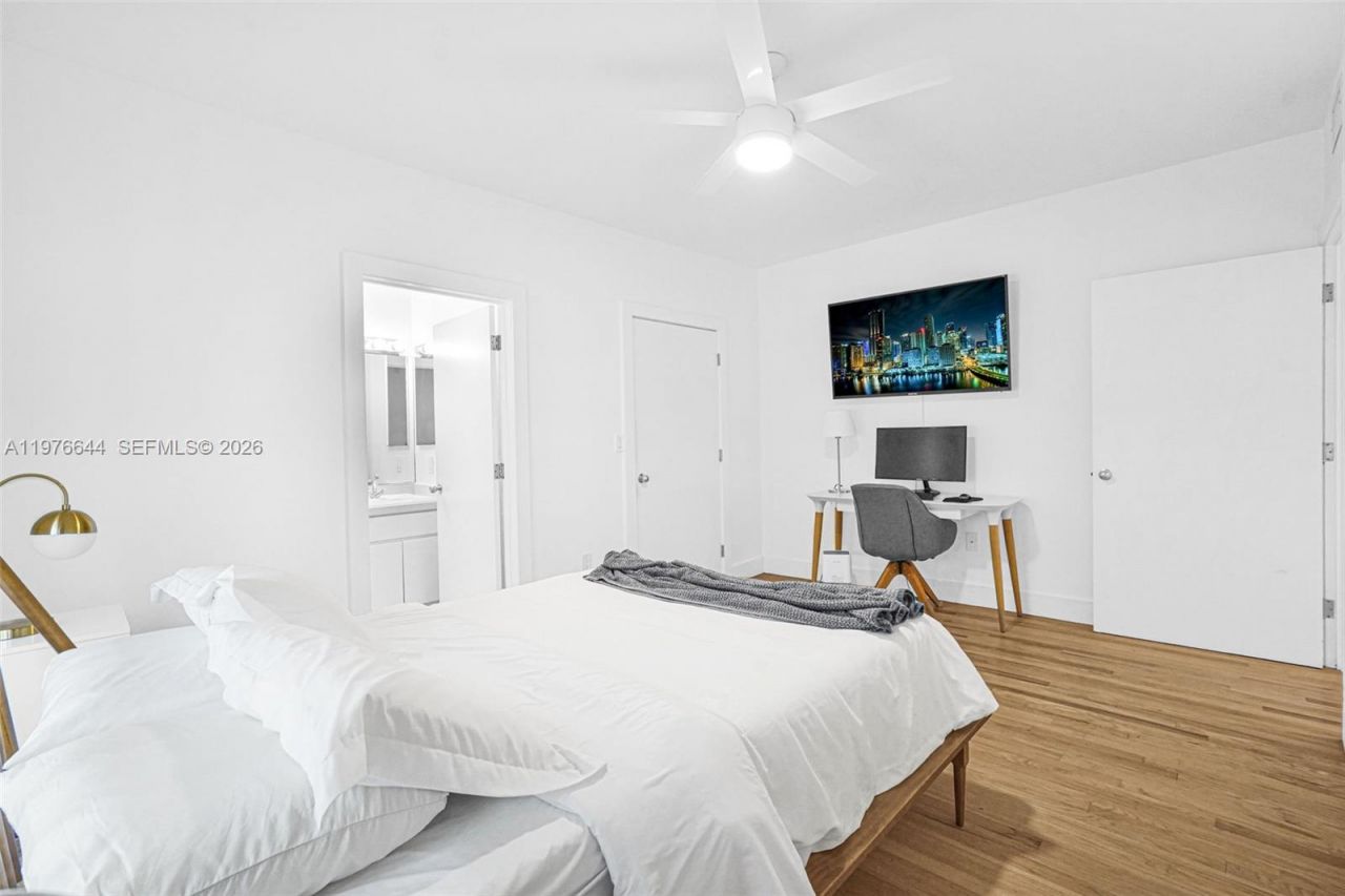 1018 Meridian Ave , Unit 1, Miami Beach, FL 33139 Photo