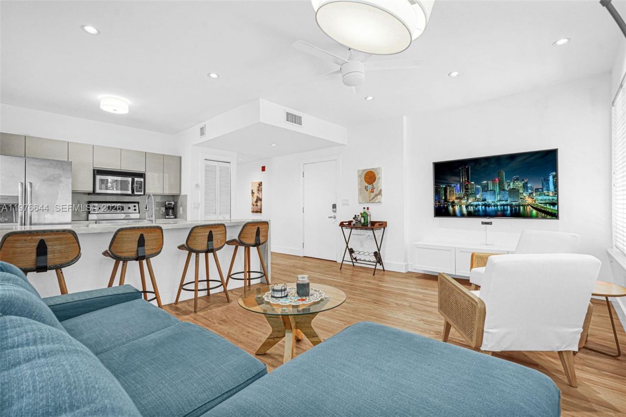 1018 Meridian Ave , Unit 1, Miami Beach, FL 33139 Photo