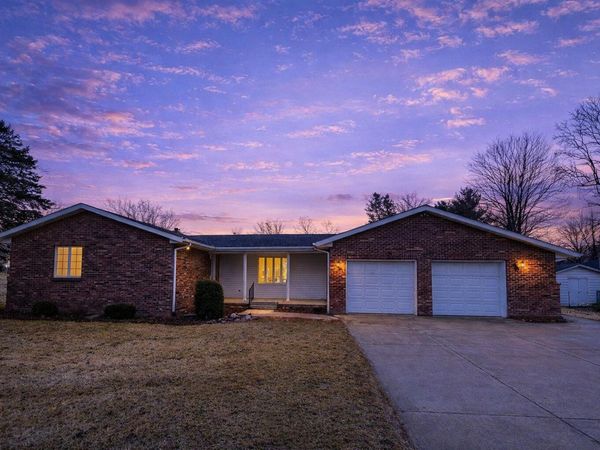 525 E Babcock Lane, Rensselaer, IN 47978