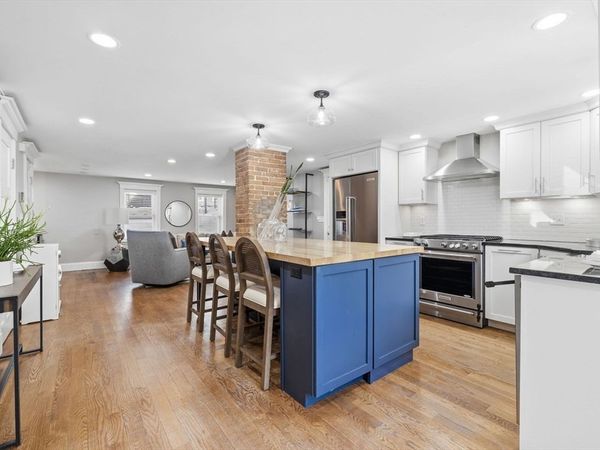 19 Linden St, Boston, MA 02127