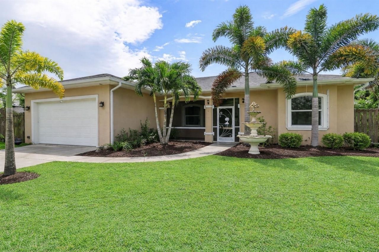 5842 NW Bates Ave, Port Saint Lucie, FL 34986 Photo
