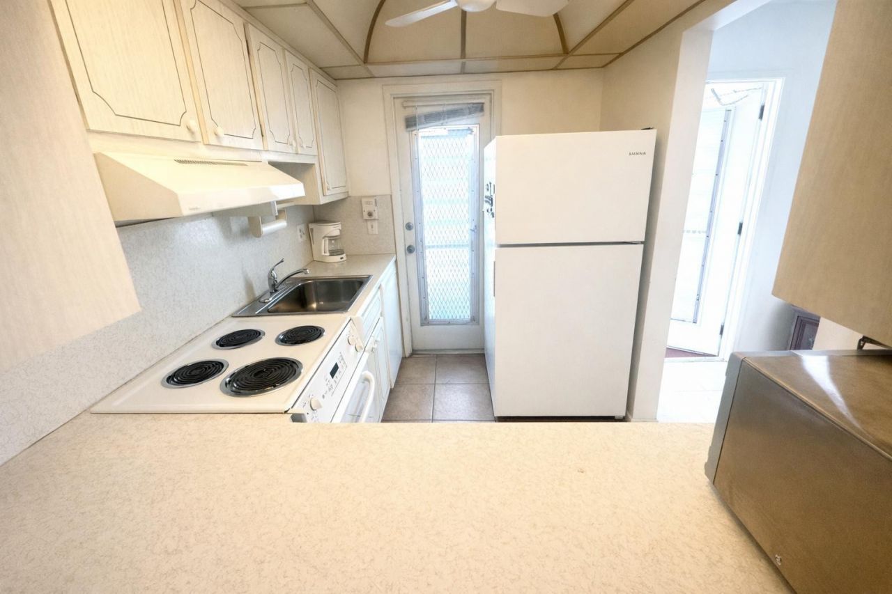 2050 NE 39th St, Unit 209W, Lighthouse Point, FL 33064 Photo