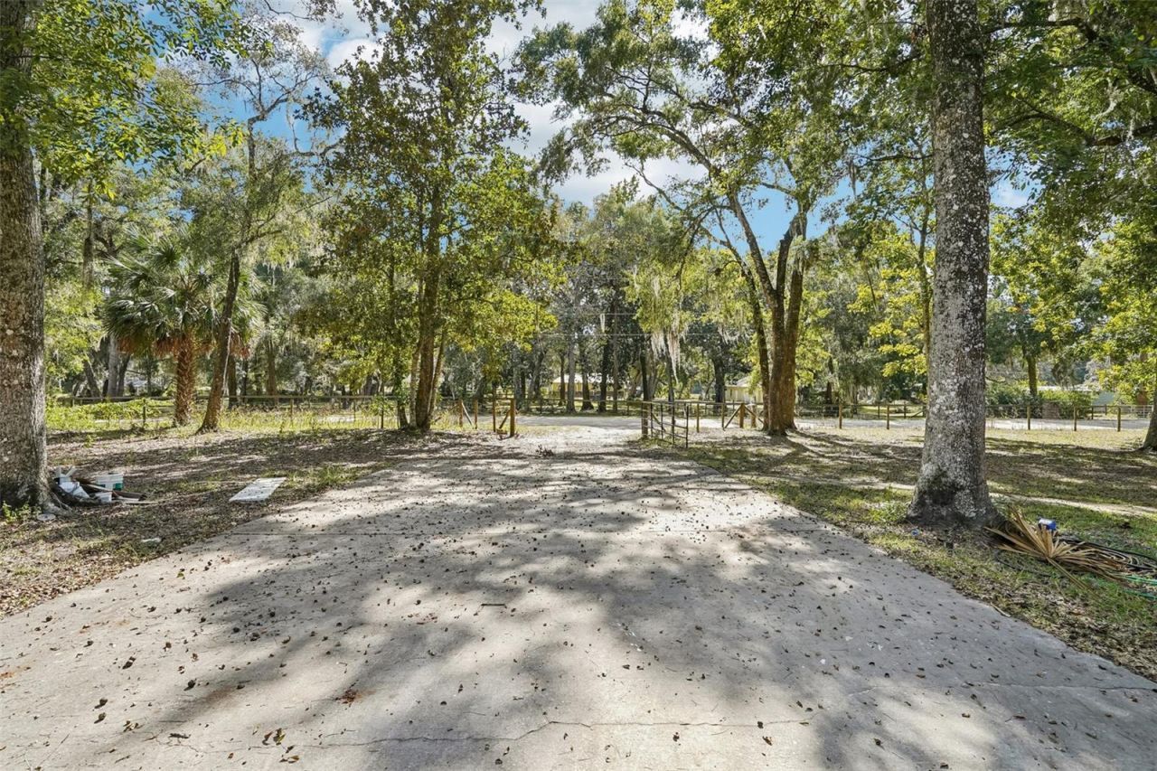 5045 NE 132nd Place, Anthony, FL 32617 Photo