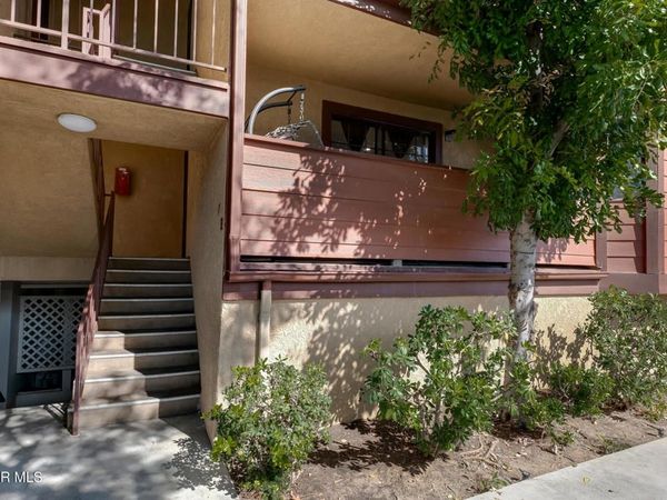 10220 De Soto Avenue, Unit 11, Chatsworth, CA 91311