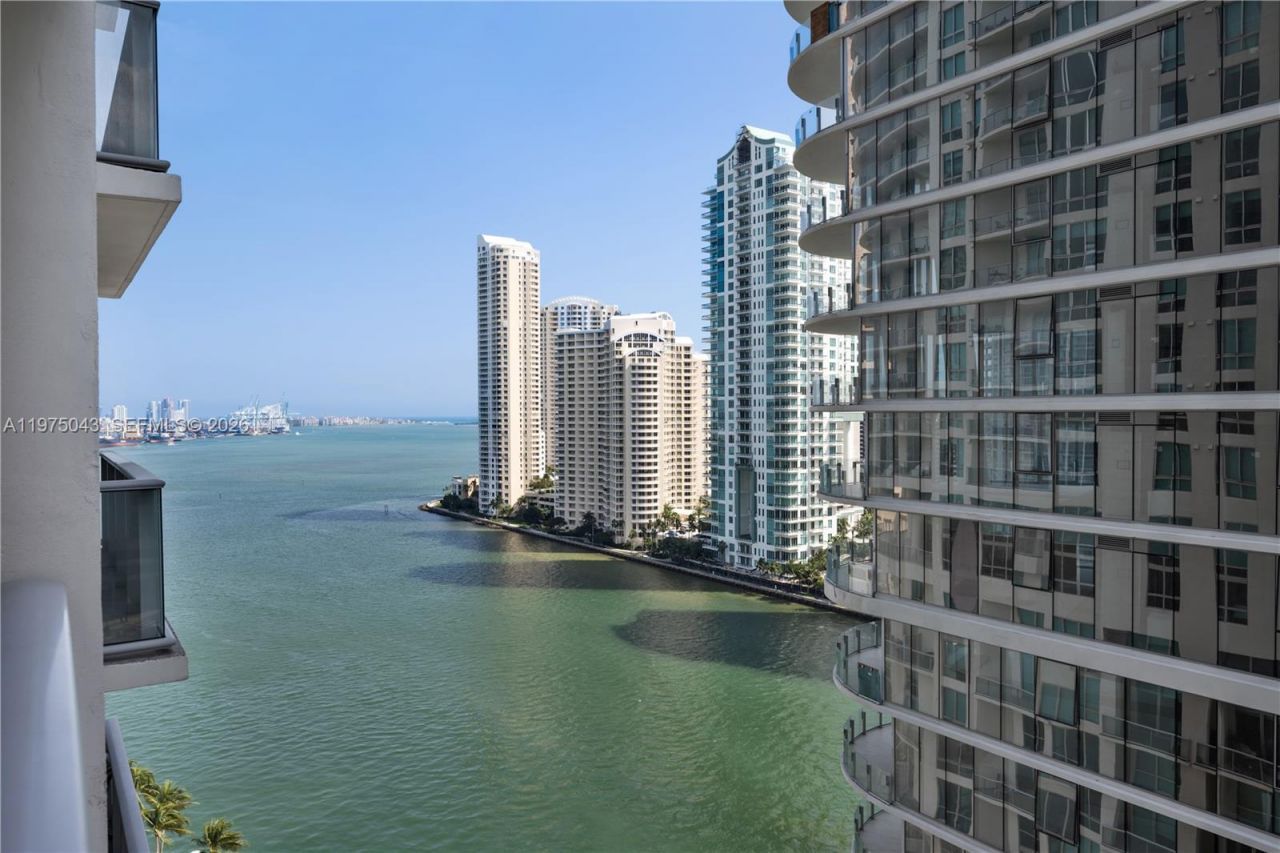 300 S Biscayne Blvd , Unit T-1502, Miami, FL 33131 Photo